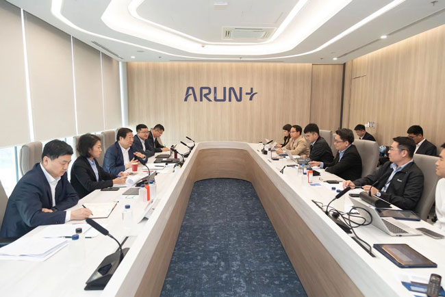 2023新澳门原料网大全：山东重工与ARUN PLUS公司共同推动泰国市场新能源变革！